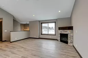 893 N Grant St, Ellsworth, WI 54011 - Photo 10