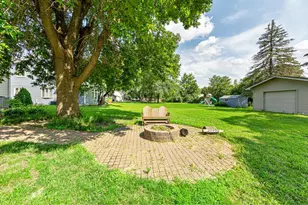 1633 Massee St, Albert Lea, MN 56007 - Photo 6