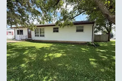 202 Nelson Court, Caledonia, MN 55921 - Photo 1