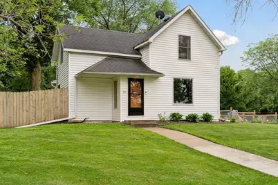 225 W Forest Street, Belle Plaine, MN 56011 - Photo 1