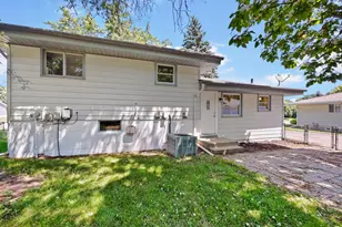 926 38th Ave, Anoka, MN 55303 - Photo 8