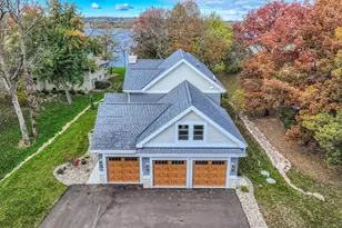 294 Cove Rd, Hudson, WI 54016 - Photo 4