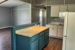 255 6th Ave NE, Hutchinson, MN 55350 - Photo 4