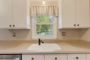 9149 Queen Ave S, Bloomington, MN 55431 - Photo 18