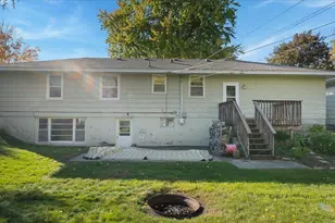 9149 Queen Ave S, Bloomington, MN 55431 - Photo 4