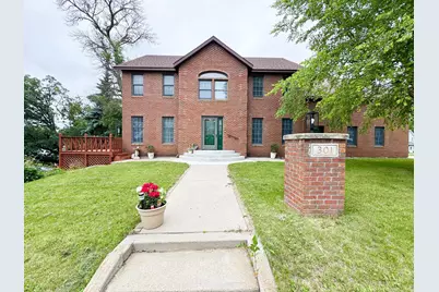 301 4th Avenue SE, Pelican Rapids, MN 56572 - Photo 1