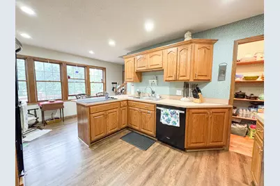 301 4th Avenue SE, Pelican Rapids, MN 56572 - Photo 12