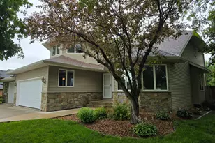 1702 15th St SW, Willmar, MN 56201 - Photo 1