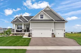 2915 Trinity Dr, Shakopee, MN 55379 - Photo 1
