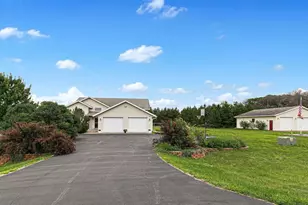 15758 Red Oak Ridge Dr, Little Falls Township, MN 56345 - Photo 1