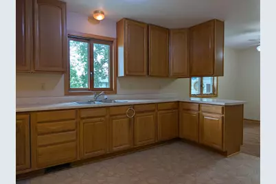 175 E 4th Street, Cottonwood, MN 56229 - Photo 6