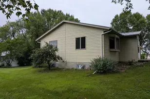 175 E 4th St, Cottonwood, MN 56229 - Photo 30