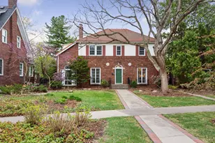 26 Mississippi River Blvd N, Saint Paul, MN 55104 - Photo 1