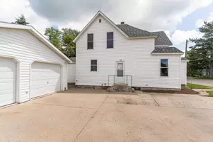 218 E Main St, Cyrus, MN 56323 - Photo 16