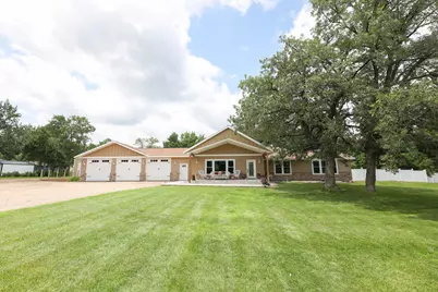 915 S Darling Drive NW, Alexandria, MN 56308 - Photo 1