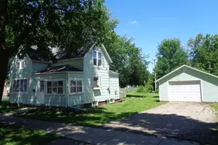1021 E 13th Street E, Glencoe, MN 55336 - Photo 1