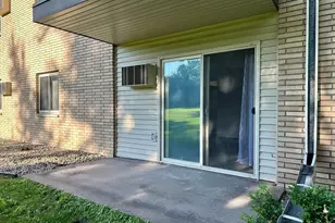 3153 Old Hwy 8, Roseville, MN 55418 - Photo 4