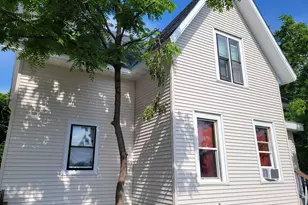 89 Douglas St, Saint Paul, MN 55102 - Photo 2