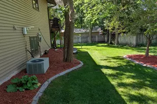 220 E Hamberg St, Litchfield, MN 55355 - Photo 8