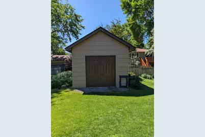 220 E Hamberg Street, Litchfield, MN 55355 - Photo 16