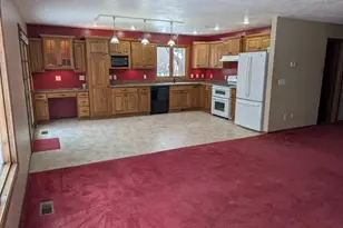 220 E Hamberg St, Litchfield, MN 55355 - Photo 2