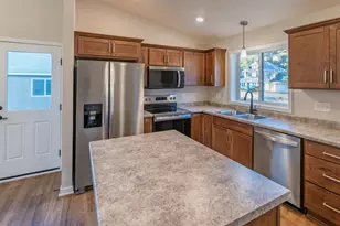 2420 15th St SE, Rochester, MN 55904 - Photo 6