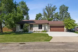 1814 13th Ave N, Moorhead, MN 56560 - Photo 1