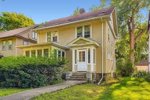 983 18th Ave SE, Minneapolis, MN 55414 - Photo 2