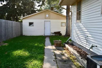 308 Maple Avenue S, Thief River Falls, MN 56701 - Photo 54