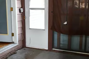 308 Maple Ave S, Thief River Falls, MN 56701 - Photo 12