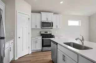 623 Redwood Loop N, Cambridge, MN 55008 - Photo 8