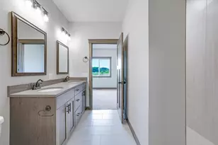 909 Acorn Ct, Hudson, WI 54016 - Photo 30