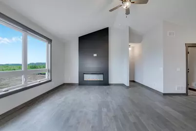 909 Acorn Court, Hudson, WI 54016 - Photo 10