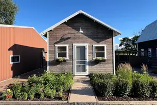 8220 Lake Dr NE, Forest Lake, MN 55025 - Photo 22