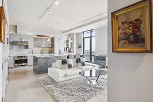 201 S 11th St, Minneapolis, MN 55403 - Photo 1