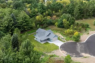 31423 Isabelle Dr, Pequot Lakes, MN 56472 - Photo 2