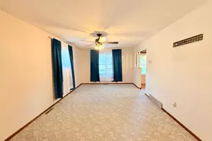 116 N 8th St, Montevideo, MN 56265 - Photo 6