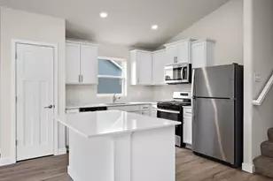 617 Redwood Loop N, Cambridge, MN 55008 - Photo 6