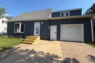 713 Grove Street E, Caledonia, MN 55921 - Photo 1