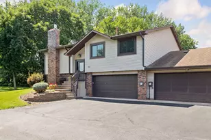 564 Donegal Cir, Shoreview, MN 55126 - Photo 1