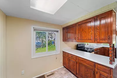 1077 York Avenue, Saint Paul, MN 55106 - Photo 6