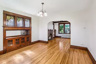 1201 Hague Ave, Saint Paul, MN 55104 - Photo 8