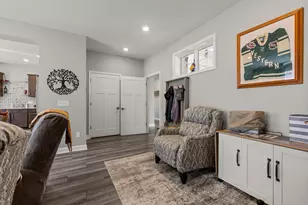 4617 Cobalt Ln, Woodbury, MN 55129 - Photo 8