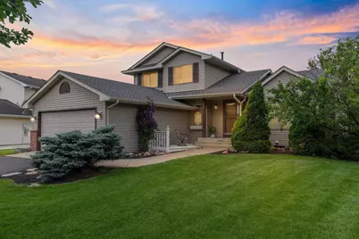 9592 77th Street S, Cottage Grove, MN 55016 - Photo 1