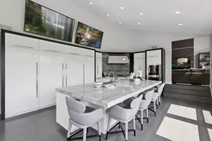 11068 Bell Oaks Estate Rd, Eden Prairie, MN 55347 - Photo 10