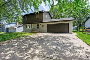 724 2nd Ave S, Buffalo, MN 55313 - Photo 1