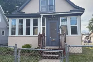 708 Hamline Ave N, Saint Paul, MN 55104 - Photo 1