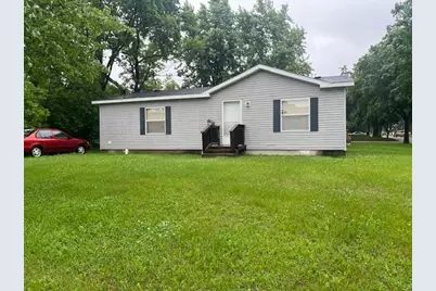 527 South Street E, Litchfield, MN 55355 - Photo 1