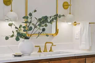 1984 Kenwood Pkwy, Minneapolis, MN 55405 - Photo 40