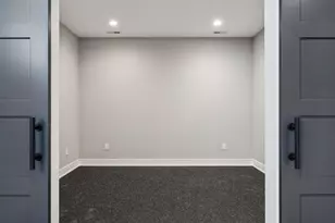 1984 Kenwood Pkwy, Minneapolis, MN 55405 - Photo 52